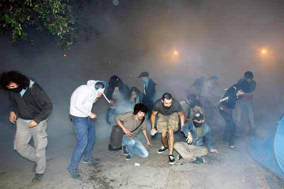<p>Su akar yolunu bulur</p>
