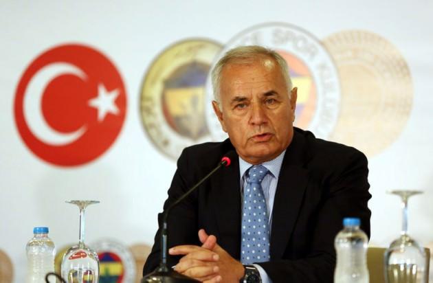 <p>Talat Yılmaz, Yula'nın Fenerbahçe için her türlü fedakarlığı yapan iyi bir insan olduğunu belirterek, "Selçuk tanıdığım kadarıyla efendi, tevazu sahibi, dört dörtlük bir insandı. Aynı zamanda samimi bir Fenerbahçeli, gönülden takımına bağlıydı. Her hal ve şartta Fenerbahçe için her türlü fedakarlığı yapanbir insandı. Keşke bütün sporcular onu örnek alabilse. Maalesef Fenerbahçe için acı bir gün" diye konuştu.</p>
<p>Selçuk Yula'ya Allah'tan rahmet dileyen Yılmaz, Fenerbahçe camiası ile yakınları ve sevenlerine başsağlığı dileğinde bulundu.<br /><br /><strong>TALAT YILMAZ-FENERBAHÇE GENEL SEKRETERİ</strong></p>