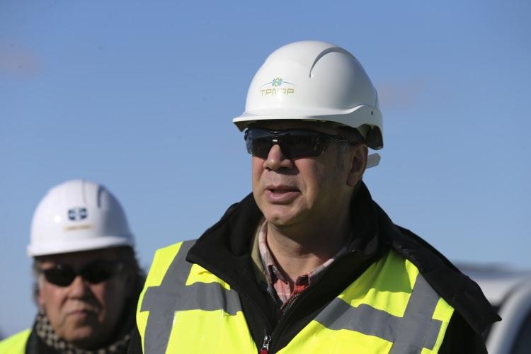 <p>Türkiye’nin toplam kontrat portföyü ise 52 milyar metreküp. TANAP’la alınacak 6 milyar metreküple beraber Türkiye’nin toplam kontrat portföyü 58 milyar metreküpe çıkmış olacak. Ayrıca, Türkiye'nin uzun vadede 15 milyar metreküp daha gaz ithal etme şansı olacak."</p>