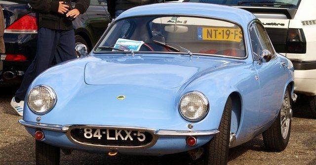 <p>64. Lotus Elite Type 14 1958-1963</p>
