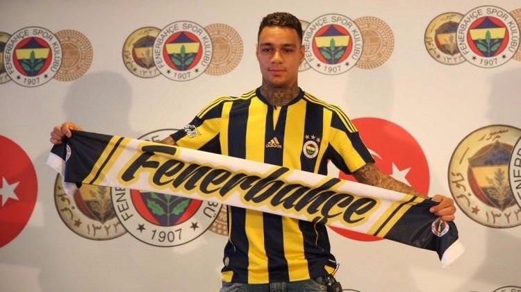 <p>Van der Wiel 2.200.000 milyon avro</p>
