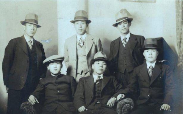 <p><strong>1930 yılında Japonlar şapkayla tanışıyor.</strong><br />
 </p>
