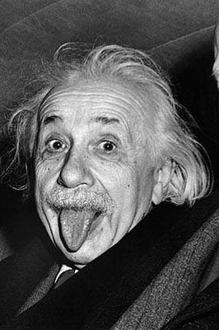 <p>Arthur Sasse (1951)Tartışmasız dünyanın en zeki insanı kabul edilen Albert Einsteinın 14 mart 1951 tarihinde Arthur Sasse tarafından çekilen bu fotoğrafı ünlü dahinin tatlı kaçık yapısını en güzel biçimiyle gösteriyor.</p>
