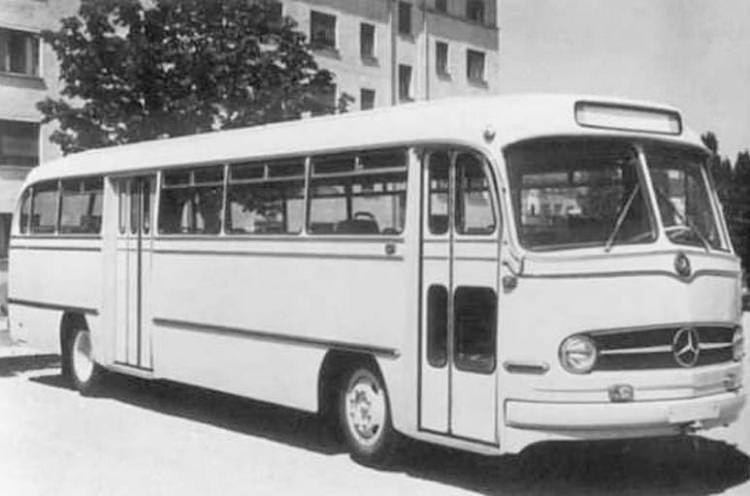 <p><strong>İlk Mercedes</strong></p>
<p>İETT envanterine giren ilk Mercedes'ler O321H modeli idi. 1955'te satın alınan bu otobüsler ile yeni bir döneme girilmişti.</p>