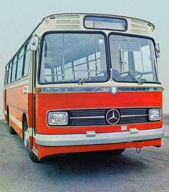 <p><strong>1980'ler</strong></p>
<p>1980 yılında Mercedes-Benz O302 12.RST otobüsünden 128 adet satın alındı</p>