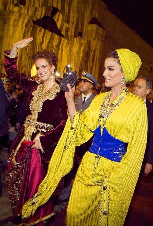 <p>Dünyaca ünlü modaevi, Moza gibi bir stil ikonunun kendilerini tercih etmesinden son derece memnun.</p>