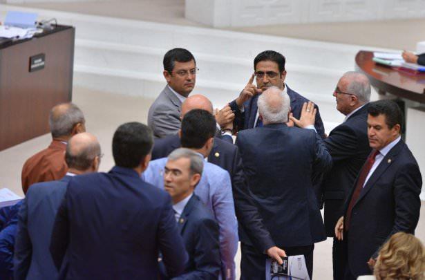 <p>Bu sözlere ise HDP sıralarından tepki geldi. Bunun üzerine HDP Grup Başkanvekili İdris Baluken söz alarak kürsüye çıktı. </p>