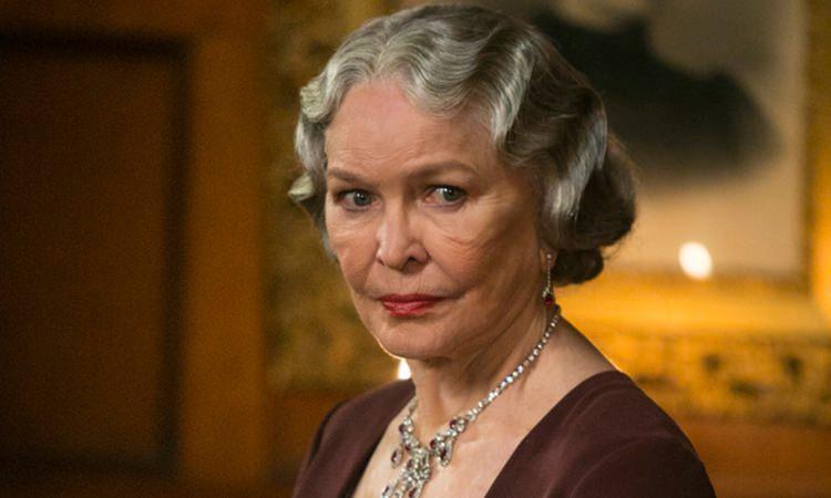 <p><strong>Ellen Burstyn</strong></p>

<p>Yetenekli ve tecrübeli oyuncu Katalik bir ailede büyümesine rağmen 30'lu yaşlarında İslam ile tanışarak Müslüman oldu. Oyuncu, Müslüman olduktan sonra hayatını çok farklı yerlere gittiğini açıklamıştı. </p>
