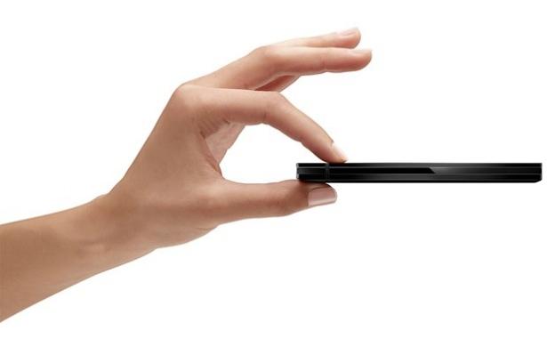 <p>Taşınabilir harddisk'ler küçülmeye devam ediyor. 1 terabyte’lık harddisk'ler artık, sadece 9 milimetre kalınlıkta.                                         </p>
