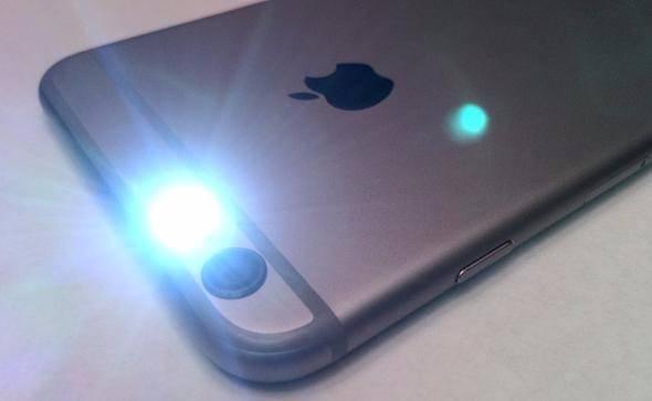 <p>iOS 11'i yüklemeden önce mutlaka bunları öğrenin / Gizli özellikler<br />
<br />
iPhone kullanıcılarının pek çoğu aslında telefonlarının birçok özelliğinin farkında bile değil. Az sonra okuyacaklarınız iPhone'la aslında daha neler neler yapabileceğinizi gösterecek. İşte iPhone'un az bilinen özellikleri...</p>
