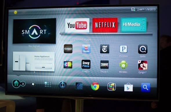 <p><strong>Çözünürlük </strong><br />
<br />
Piyasada şu an için genel olarak iki farklı çözünürlük seçeneği bulunuyor: Full HD ve Ultra HD. Ultra HD'yi 4K olarak da biliyoruz. Full HD TV'lerin çözünürlükleri 1920 x 1080 olurken Ultra HD'lerde 3840 x 2160 çözünürlük oluyor. Yani Full HD'lerin 4 katı. Çözünürlüğün yüksek olması daha net ve keskin görüntü elde etmek anlamına gelse de 4K televizyonların fiyatları çok yüksek olabiliyor.</p>
