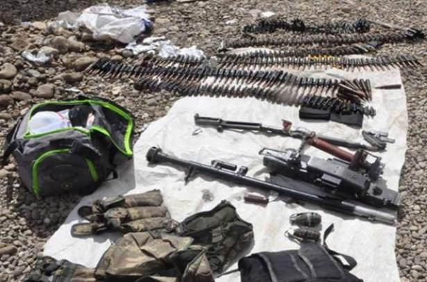<p>Yüksekova'da kazılan çukurların kapatılması ve oluşturulan barikatların kaldırılması ve el yapımı patlayıcıların etkisiz hale getirilmesi amacıyla 13 Mart'ta ilan edilen sokağa çıkma yasağının ardından başlatılan "Şehit Jandarma Uzman Çavuş Ramazan Gülle Operasyonu" sürüyor.</p>