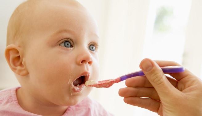 <p>Bebeklerin kesinlikle yemesi gereken sebzeleri en kolay yedirme şekli çorbadır.</p>
