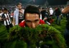 Kimi koltuğu aldı, kimi çimleri koparttı
