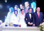 Başbakan Erdoğan, şampiyonun düğününde!