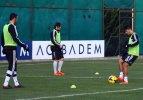 Beşiktaşlı futbolcular taktik &ccedil;alışması yaptı