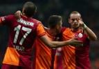 TT Arena'da Sneijder şov