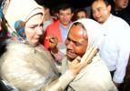 Emine Erdoğan Arakan'da gözyaşlarına boğuldu