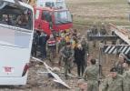 Yolcu otobüsü kaza yaptı! 9 ölü, 28 yaralı