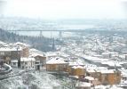İstanbullular güne beyaz örtü ile uyandı