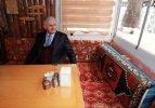 Başbakan Yıldırım berberde bir vatandaşı tıraş etti