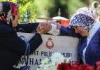 15 Temmuz şehitleri mezarı başında anıldı
