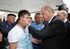 Cumhurbaşkanı Erdoğan, şehit ailesinin acısını paylaştı
