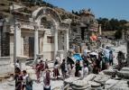 Efes 8500 yıllık yolculuğa çıkarıyor