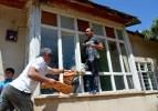 Akılalmaz olay! 80 kişiyi eve kilitleyip kaçtılar