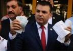 Türkiye'de halk döviz bürolarına koşuyor