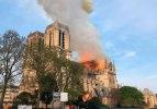 Tarihi Notre Dame Katedrali yangın