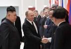 Putin ile Kim Jong Un bir araya geldi