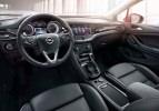 2019 Opel Astra makyajlanmış kasası ile yine hayranlarını etkiledi
