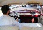 1956 model otomobilini l&uuml;ks ara&ccedil;lara değişmiyor