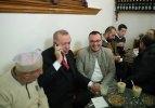 Cumhurbaşkanı Erdoğan vatandaşlarla boza içti
