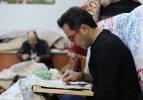 Antika halıları ilmek ilmek yeniden dokuyor
