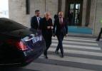 Bahçeli Mercedes'ini hediye etti
