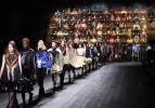 Louis Vuitton defilesine tarihi karakterler damga vurdu