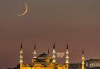 Bin aydan değerli gece: Kadir Gecesi