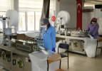 Aylık 45 milyon maske &uuml;retimi bayramda da devam ediyor