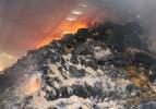 Aksaray’daki fabrika yangını 26. saatinde halen sürüyor