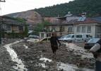 Bursa'da sel hayatı fel&ccedil; etti! Gelen fotoğraflar hayrete d&uuml;ş&uuml;rd&uuml;!