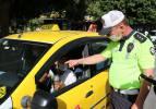Polis dezenfektan sordu, taksici tıraş losyonu gösterdi