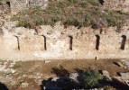 Alanya'daki "Syedra Antik Kenti" g&uuml;n y&uuml;z&uuml;ne &ccedil;ıkarılıyor