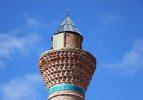 Camisiz minare restore edilmeyi bekliyor
