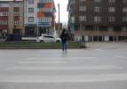Erzurum’da bir garip yaya geçidi!