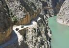 Dünyanın en tehlikeli yollarından birisi: Taş yolu