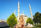 Kırkpınar için Edirne'ye gelenler, sokakta sabahladı
