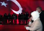 Cumhurbaşkanı Erdoğan ve eşi Emine Erdoğan Demokrasi Müzesi'nde duygu dolu anlar yaşadı