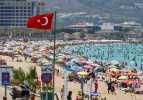 Günlük nüfus bir milyonu aştı! ​Ünlü tatil beldesinde adım atacak yer kalmadı